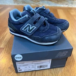 New Balance sneakers 9 Wide width
